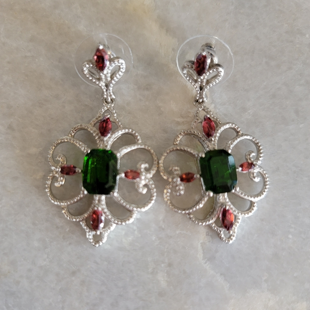 Gorgeous Natural Chrome Diopside and Mozambique Garnet Earrings Platinum over SS - Picture 5 of 8